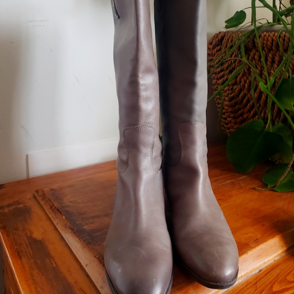 Women Grey Rider Boots Size 11